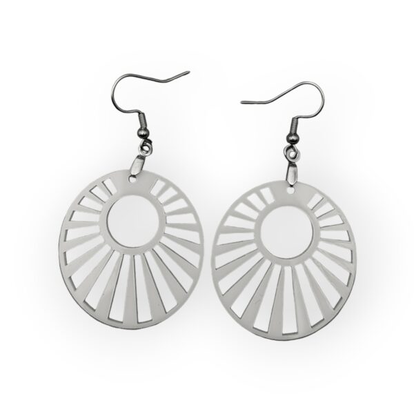 Lightweight white acrylic earrings with 60s-inspired design